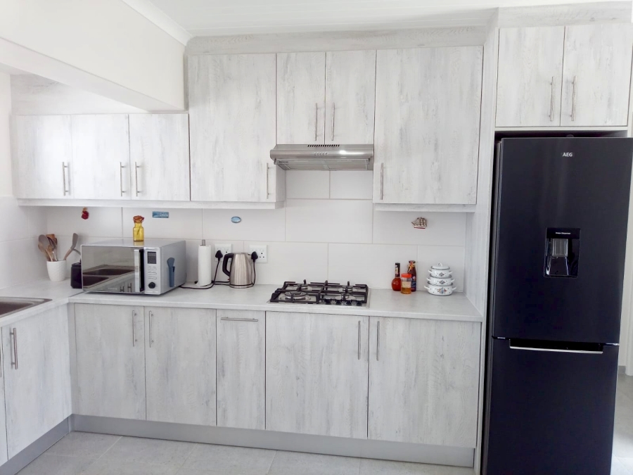 2 Bedroom Property for Sale in Harbour Heights Western Cape